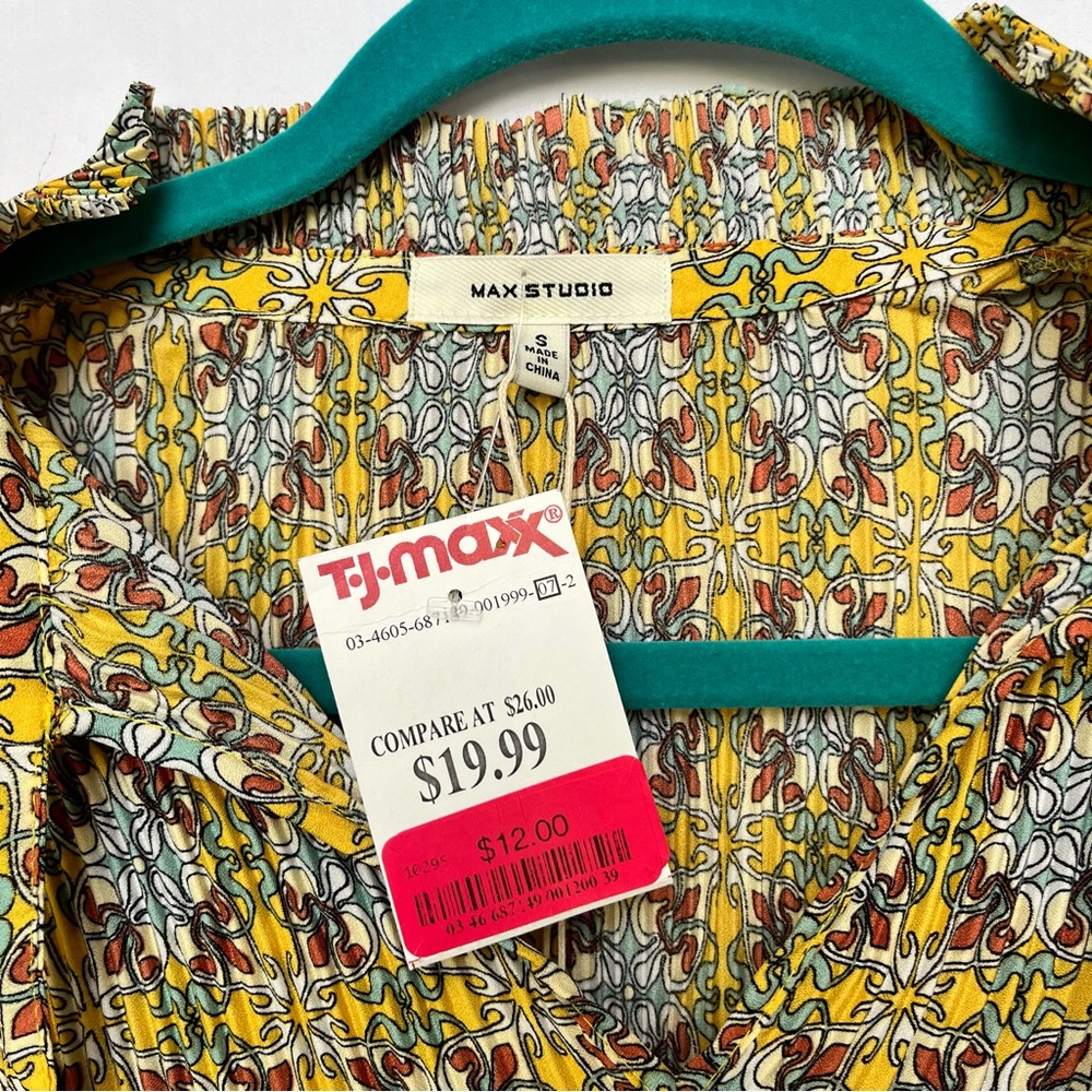 Max Studio, size small blouse - Picture 4 of 4
